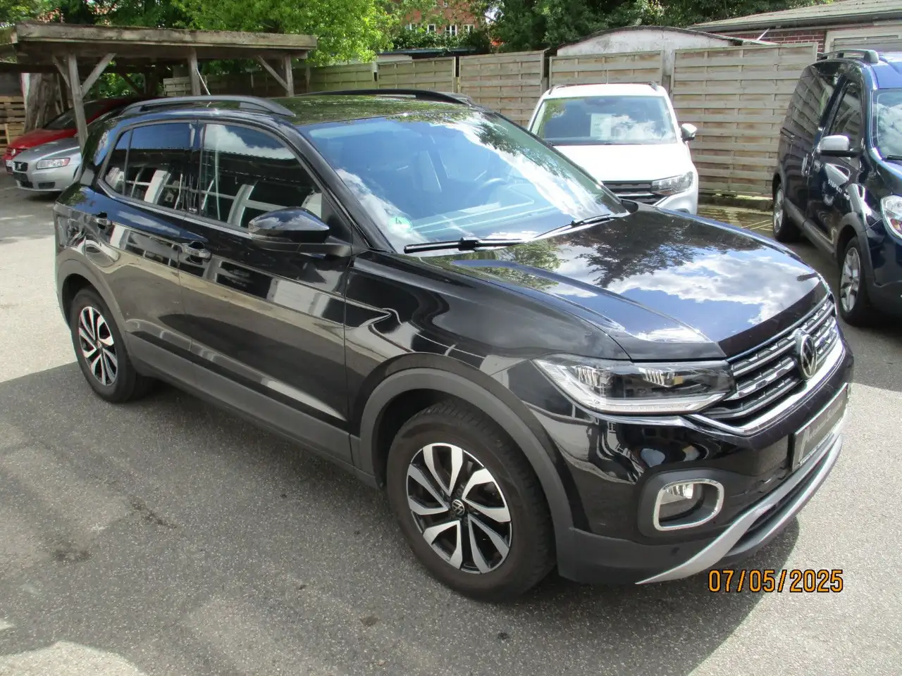 T-Cross1.0 TSI  ACTIVE -ACC-NAVI-App-LED-