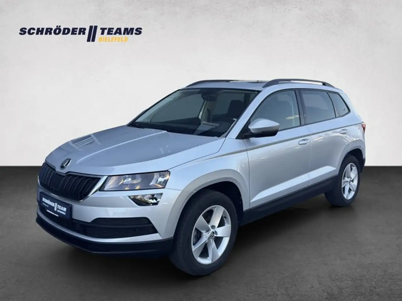 Karoq2.0 TDI DSG Ambition STHZ/PANO/AHK