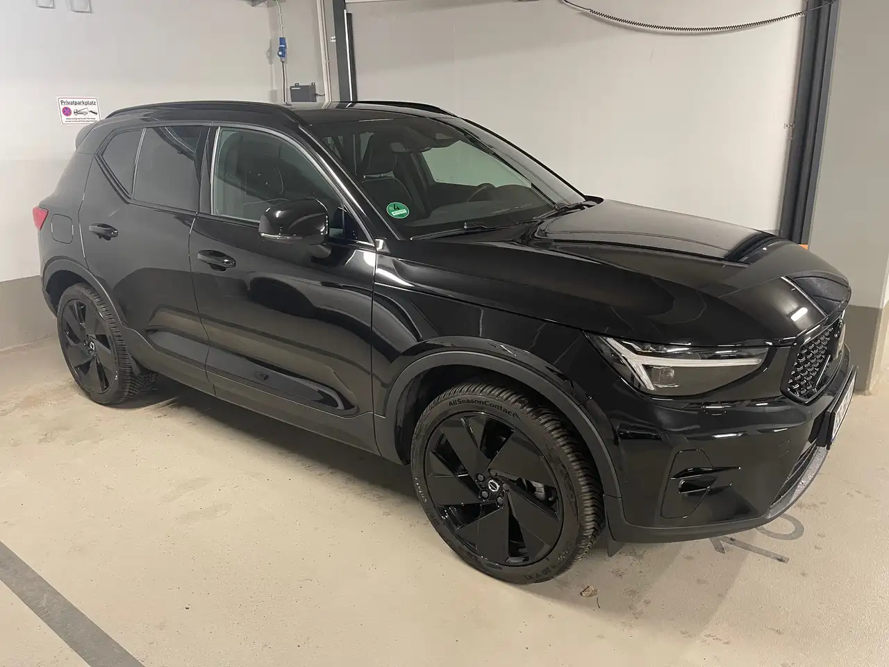 XC40XC40 B4 B DKG Ultra Black Edition Mild-Hybrid