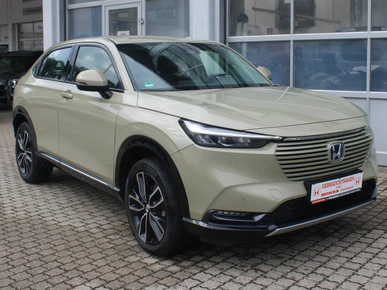 HR-Ve:HEV 1.5 i-MMD Hybrid Advance