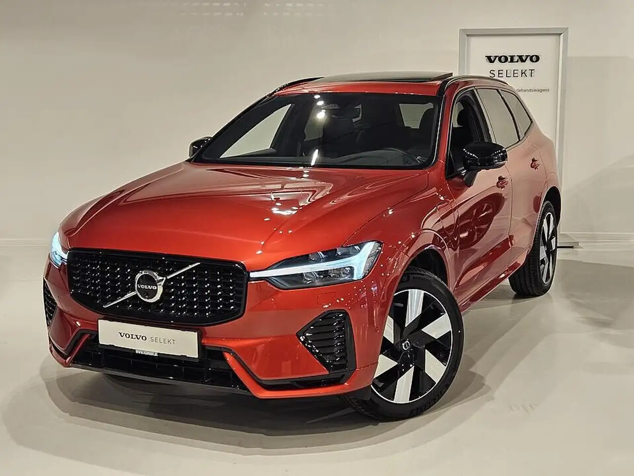 XC60II Recharge Plus, T6 AWD Plug-in Hybrid