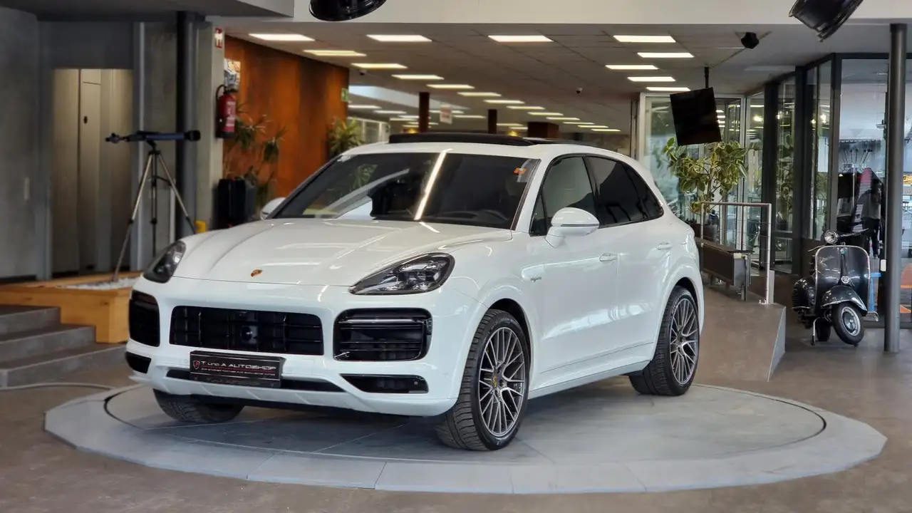 CayenneE-Hybrid Sport desing Aut. *Head-up*Pano*360°*