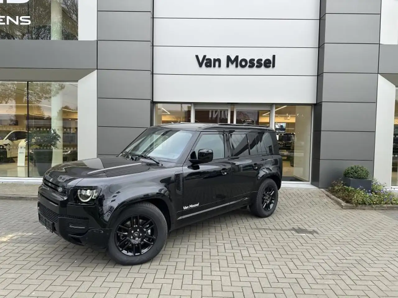 Defender110 D200 X-Dynamic SE AWD Auto. 25MY