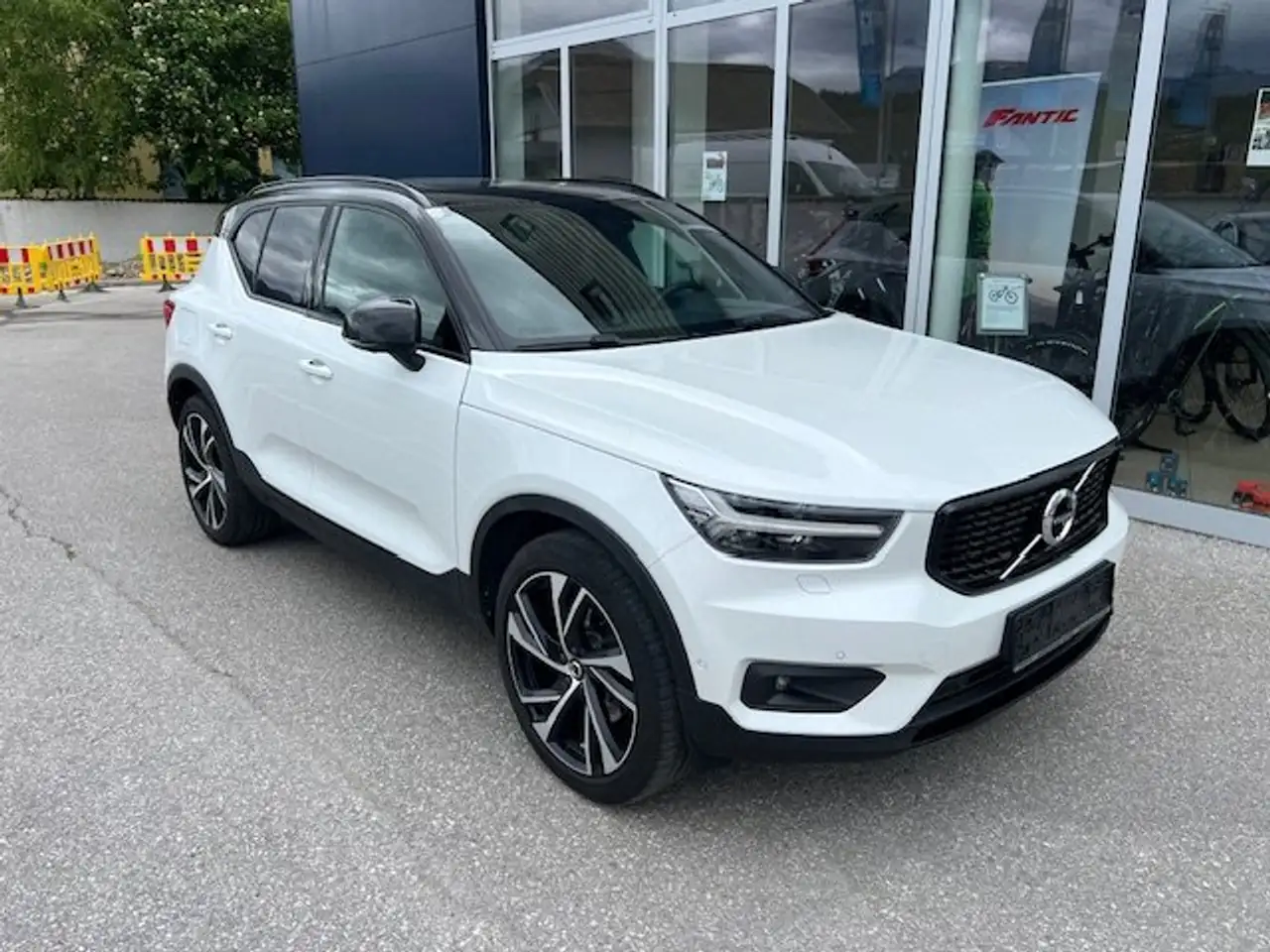 XC40R Design AWD *117.000km*