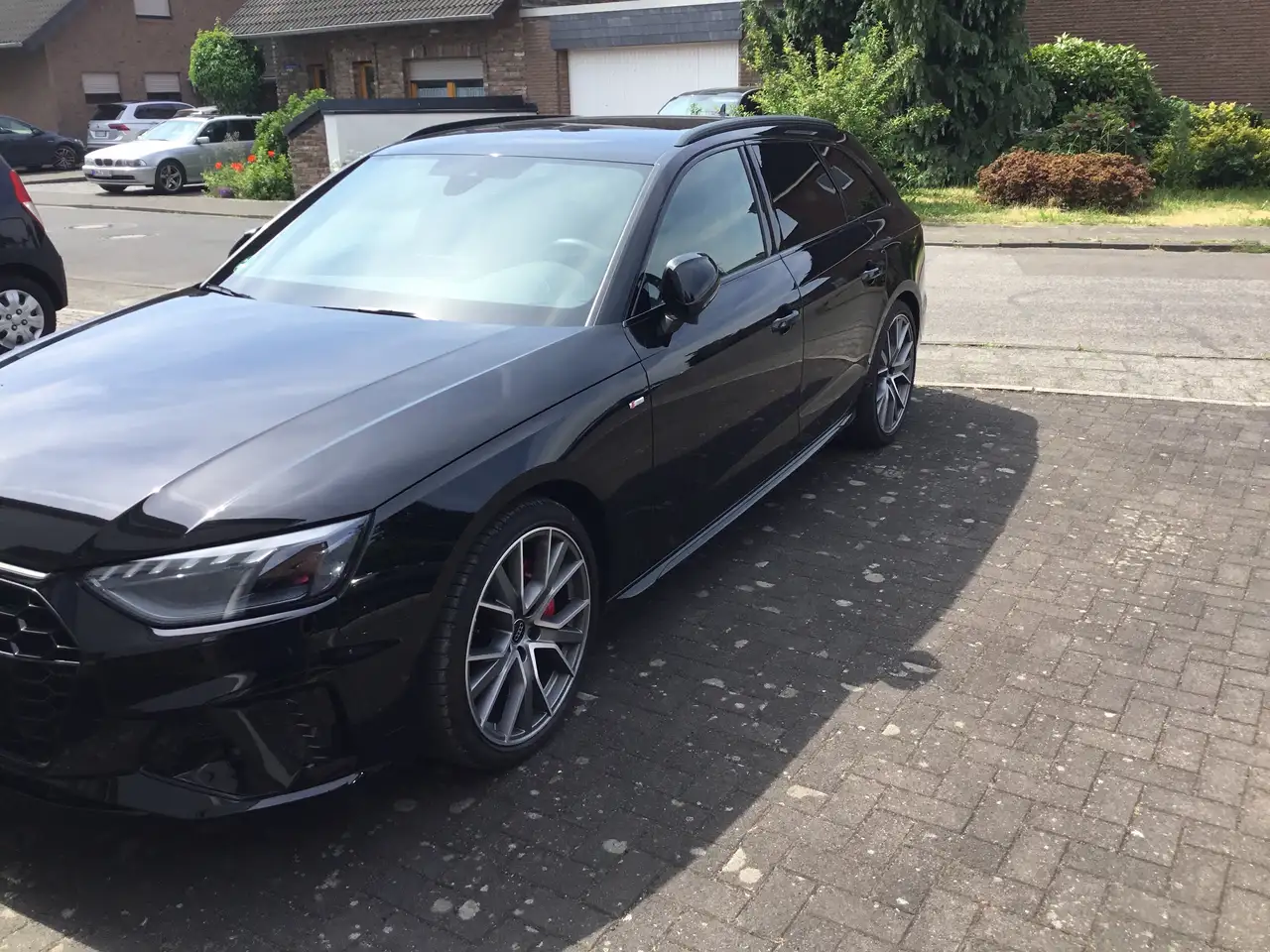 A4Sommerpreis A4 Avant 40 TFSI quattro S tronic 2xS