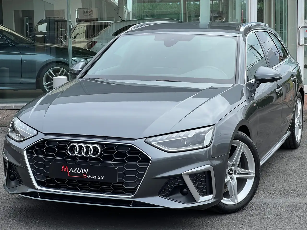 A4Avant 35 TFSI * S-Line * S-Tronic * Attache rem *