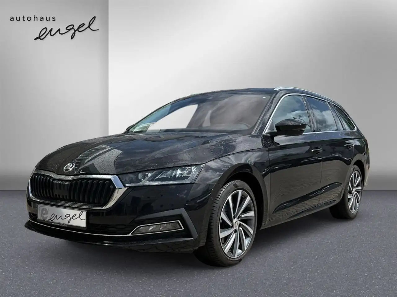 OctaviaCombi 2.0 TDI DSG Style,HUD,STHZ,ACC,KAMERA,MEMORY