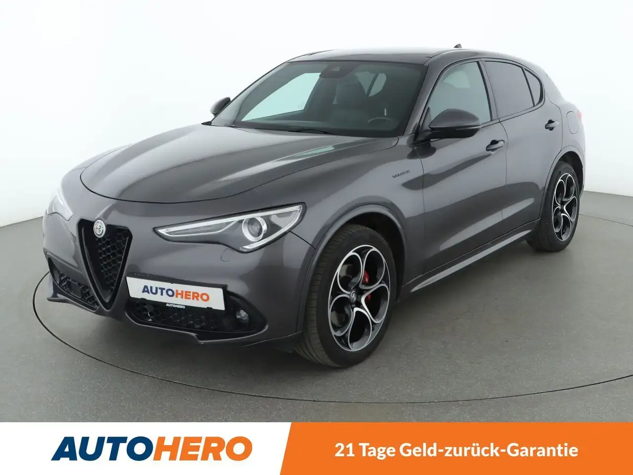 Stelvio2.2 JTDM Veloce Q4 Aut.*NAVI*ACC*CAM*PDC*
