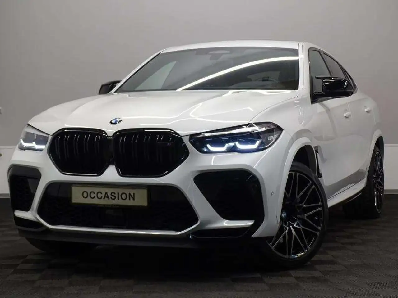 X6 MCompetition 4.4 V8 bi-turbo