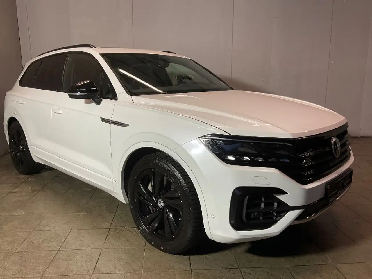 TouaregR-Line 4Motion