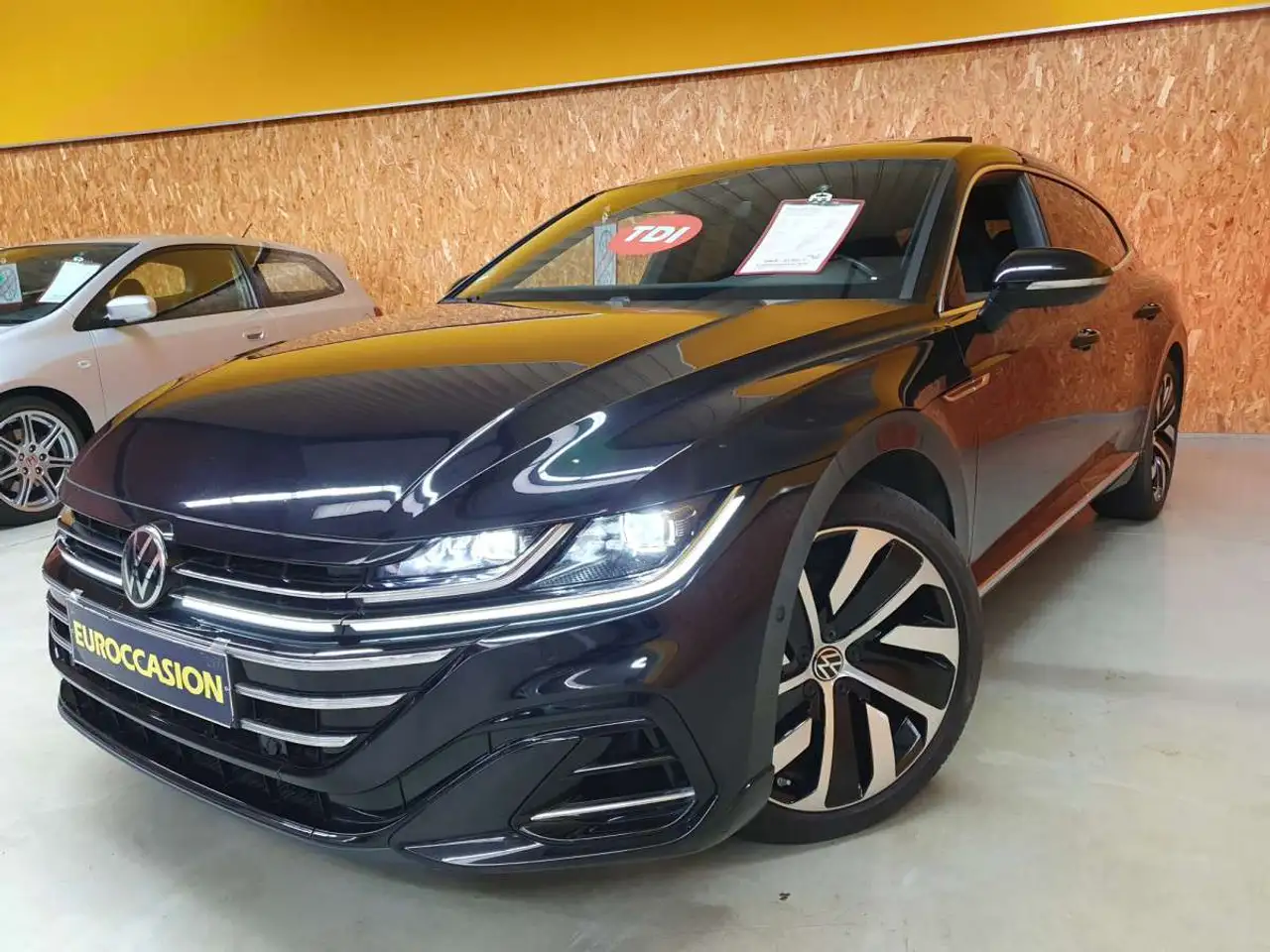 Arteon2.0 TDI SHOOTING BREAK  200CV DSG 7-G R-LINE 4MOTI