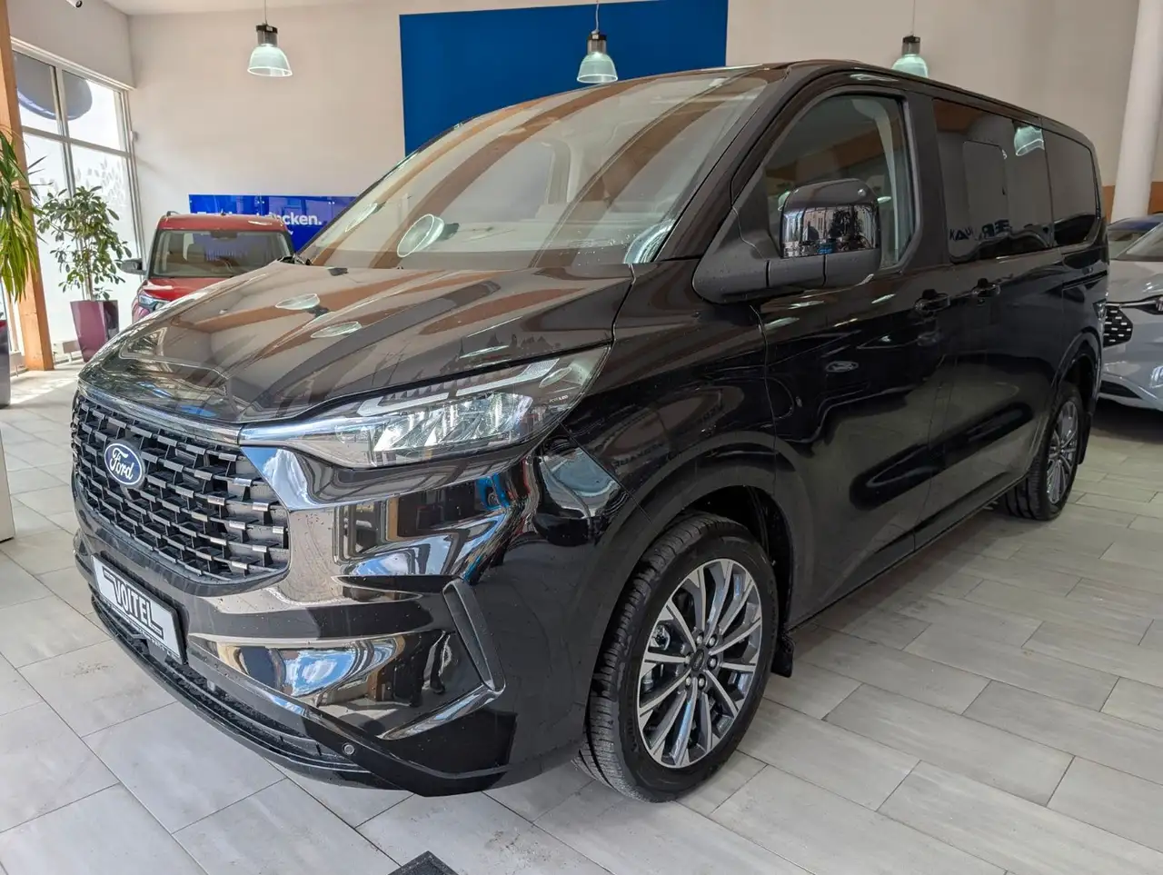 Tourneo Custom2.0 L Titanium +