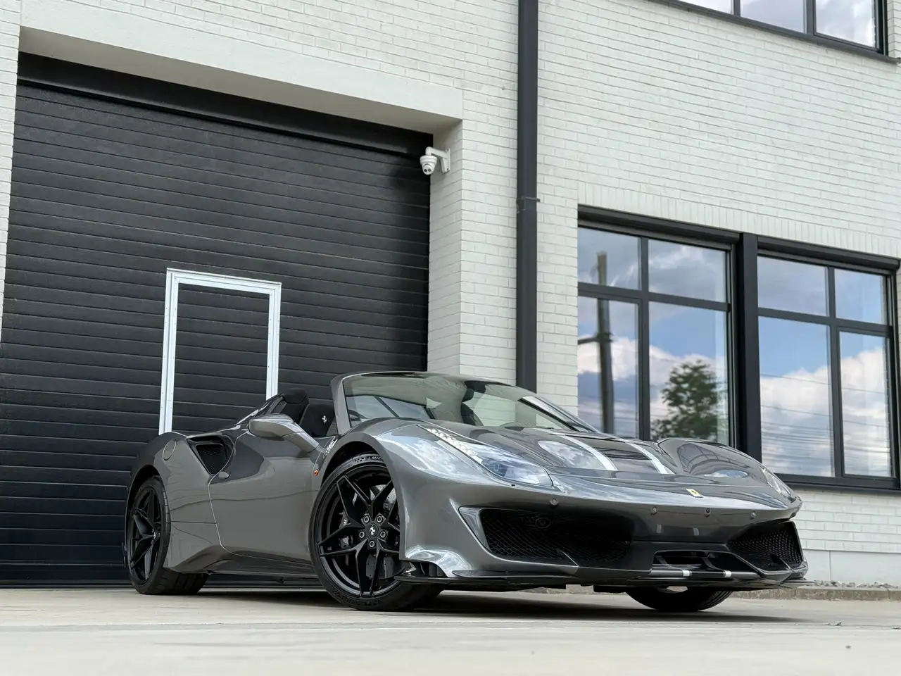488" Pista " Spider 3.9 Turbo V8 F1 - FULL CARBON !!