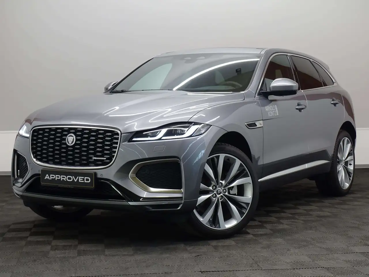F-PaceD200 R-Dynamic S AWD Auto.