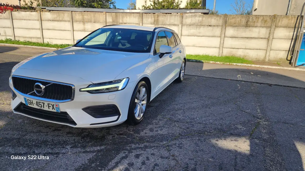 V60D4 Geartronic Momentum