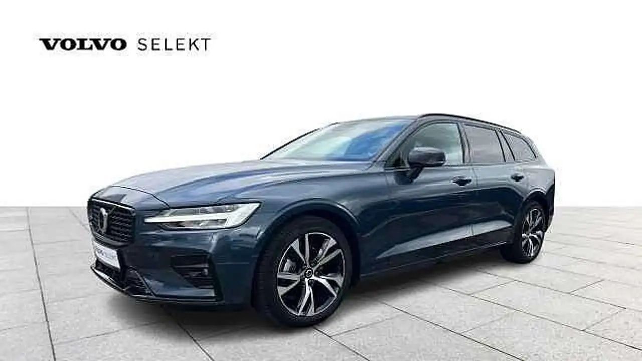 V60II V60 Plus, B4 Mildhybrid, Bensin, Dark