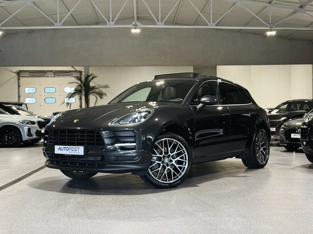 Macan2.0i Turbo PDK Full Black - 12 Mnd Garantie