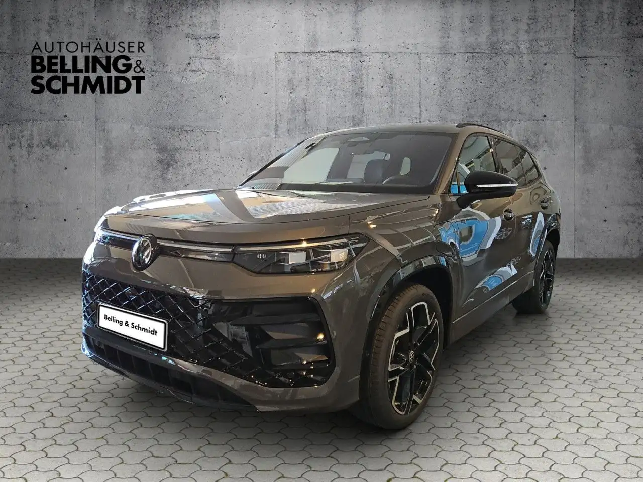TayronR-Line 1.5 l eHybrid OPF 130 kW (177 PS) /