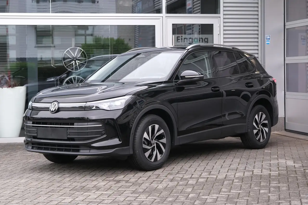 Tiguan1.5 eTSI DSG Life Navi AHK LED Plus Komfortpake...