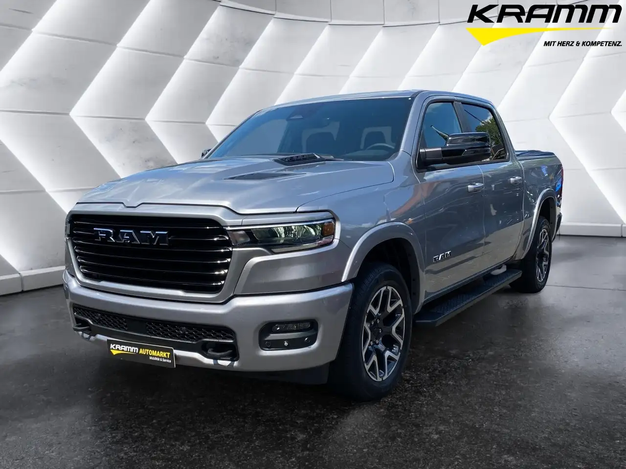 RAM1500 Crew Cab Laramie Sport 2025 3.0 L6