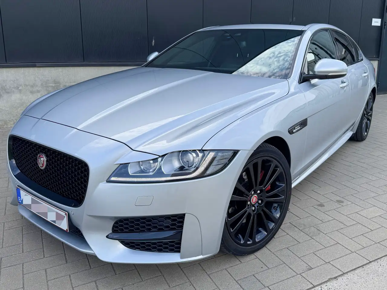 XF20d Aut. R-Sport