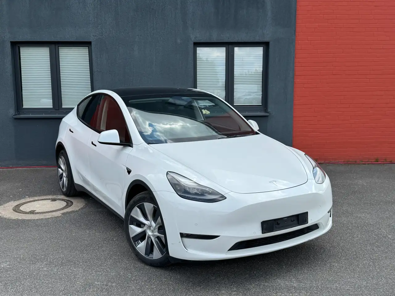 Model YLong Range Dual AWD