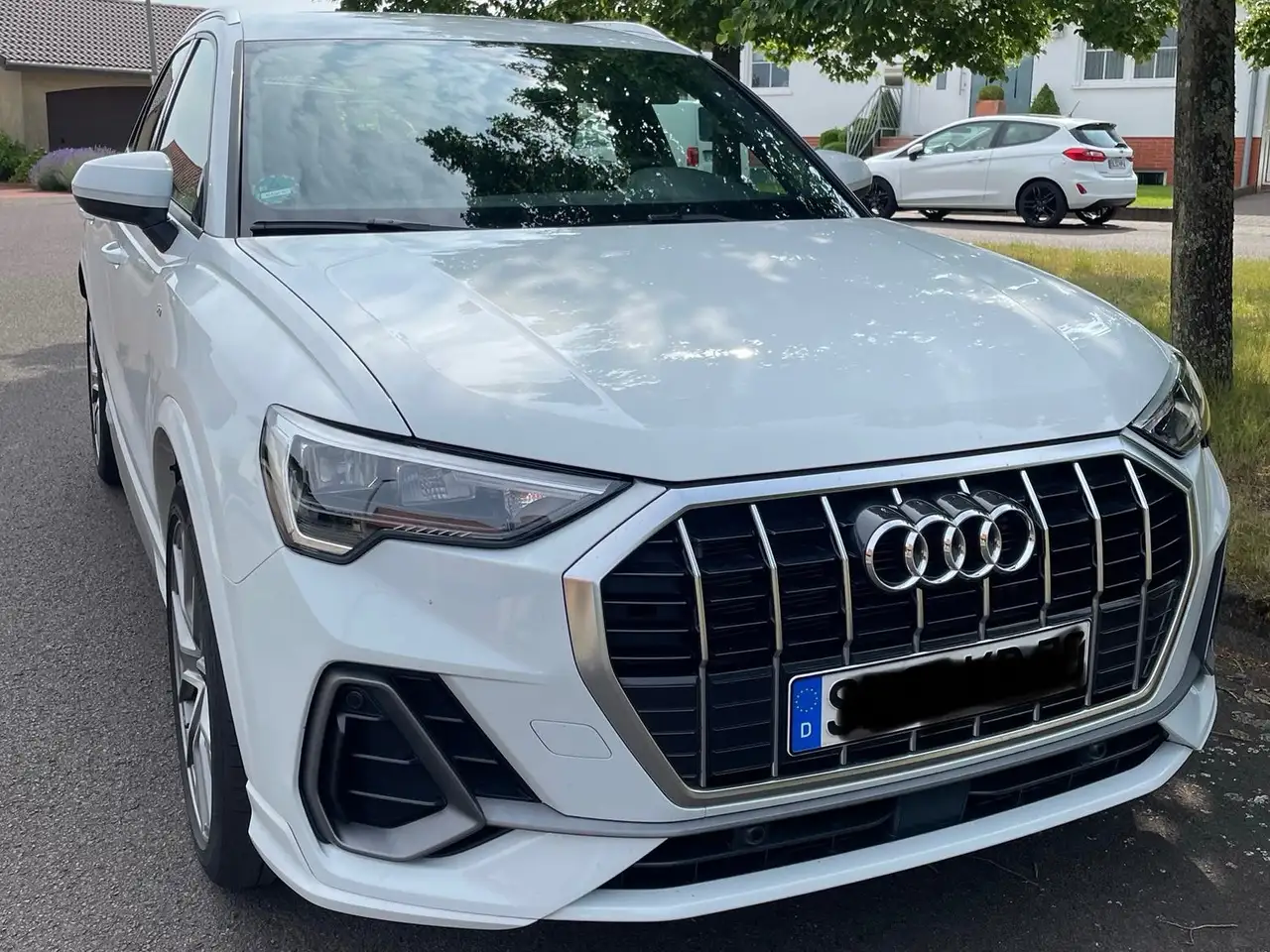 Q3Q3 35 TFSI S tronicS line