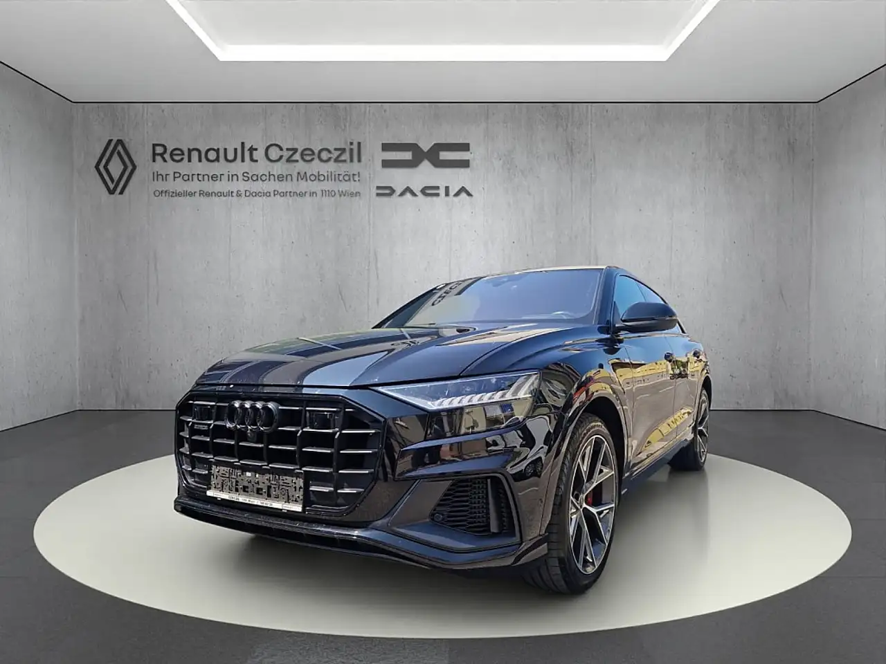 Q860 TFSI e quattro Tiptrronic