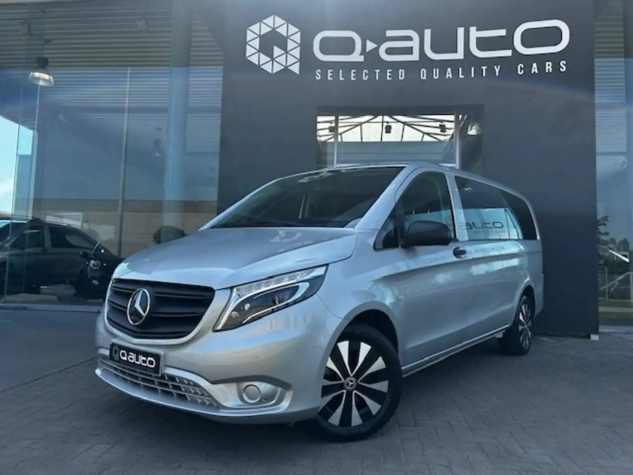 Vito116D Dubbel Cabine / LED / GPS / Cam / Trekh / 17"