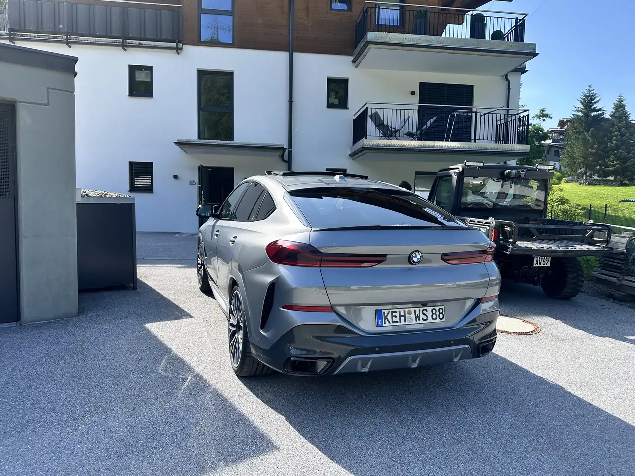 X640 d xDrive M Sport Individual H&K Ambiente Air