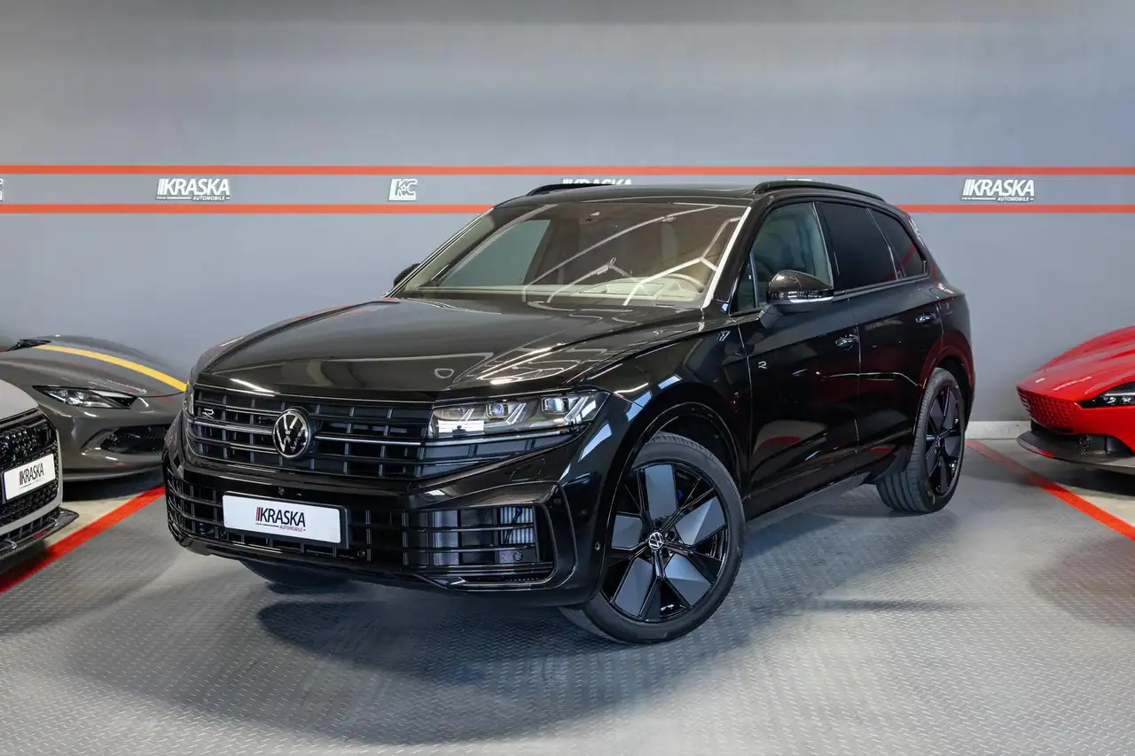 TouaregR 3.0 TSI 4M IQ AHK PANO SHZ DYNAUDIO