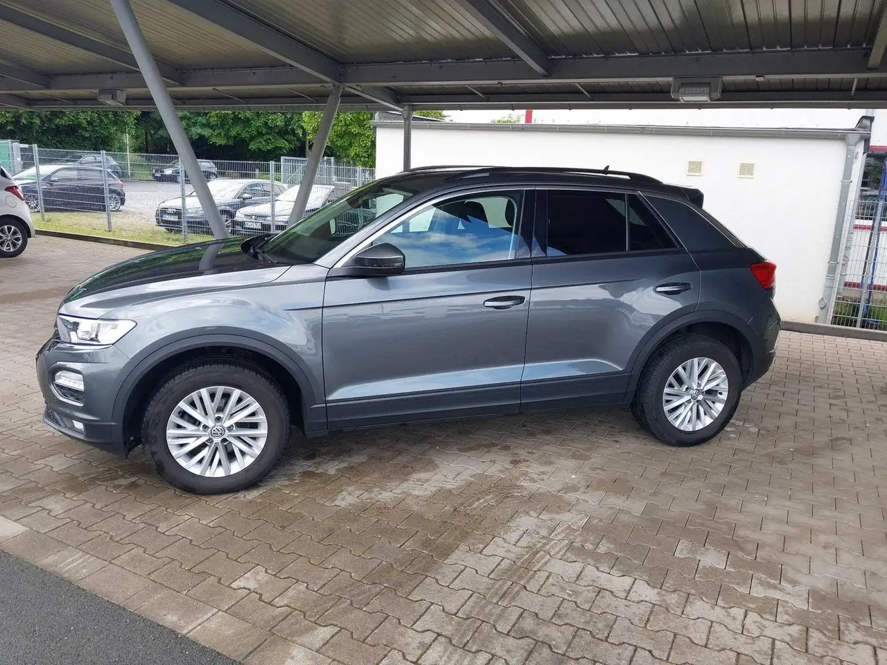 T-Roc+Klimaauto.+SHZ+Navi+PDC+Tempo+