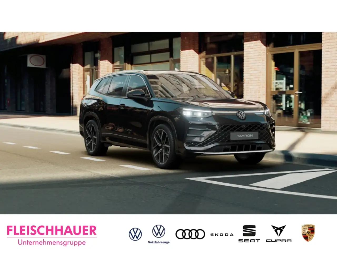 Tayron1,5l eHybrid R-Line AHK MATRIX PANO IQ.DRIVE