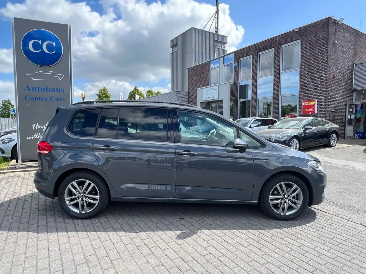 Touran1.5 TSI Comfortline 7S+KAM+ACC+17Z+3Z+uvm