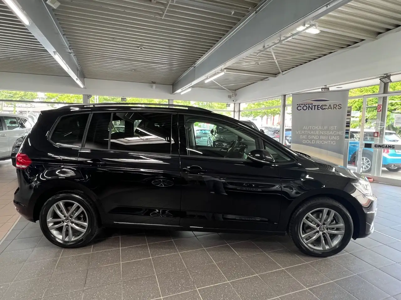 Touran1.5 TSI Comfortline 7S+Easy Open+Rear KAM