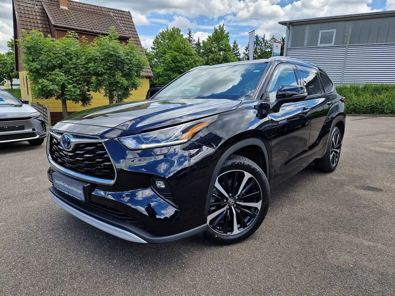 Highlander2.5 Hybrid Luxury