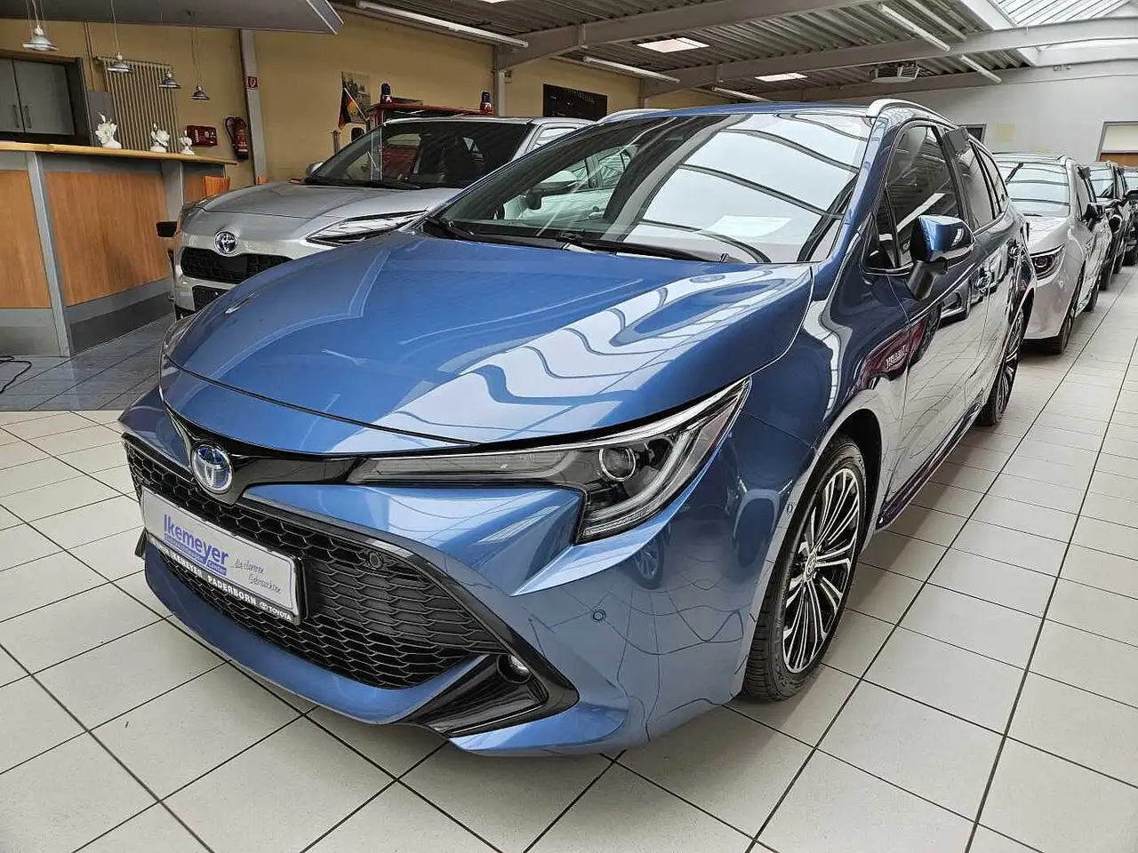 CorollaTouring Sports 1,8 Hybrid Team D AHK Technik-Paket