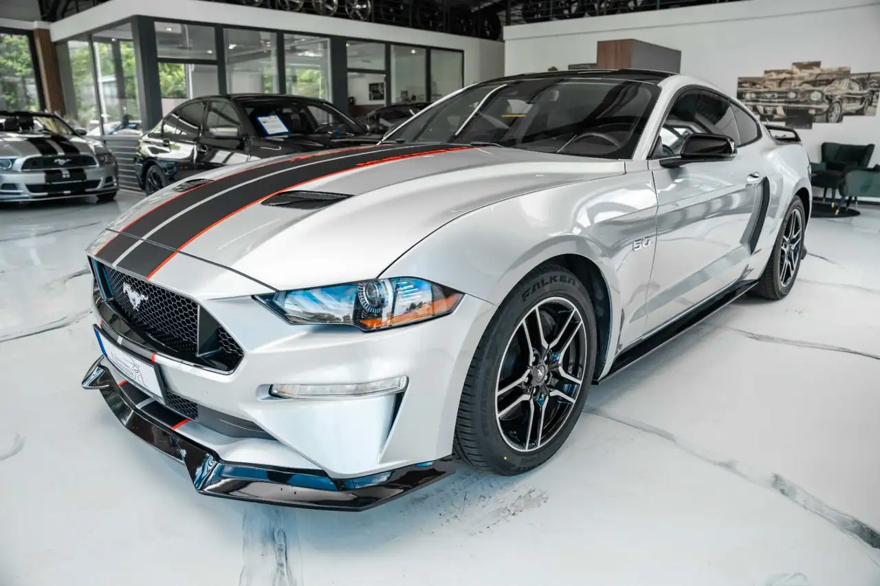 MustangGT 5,0 LED/SPUR/KLAPPE/LEDER/TOP