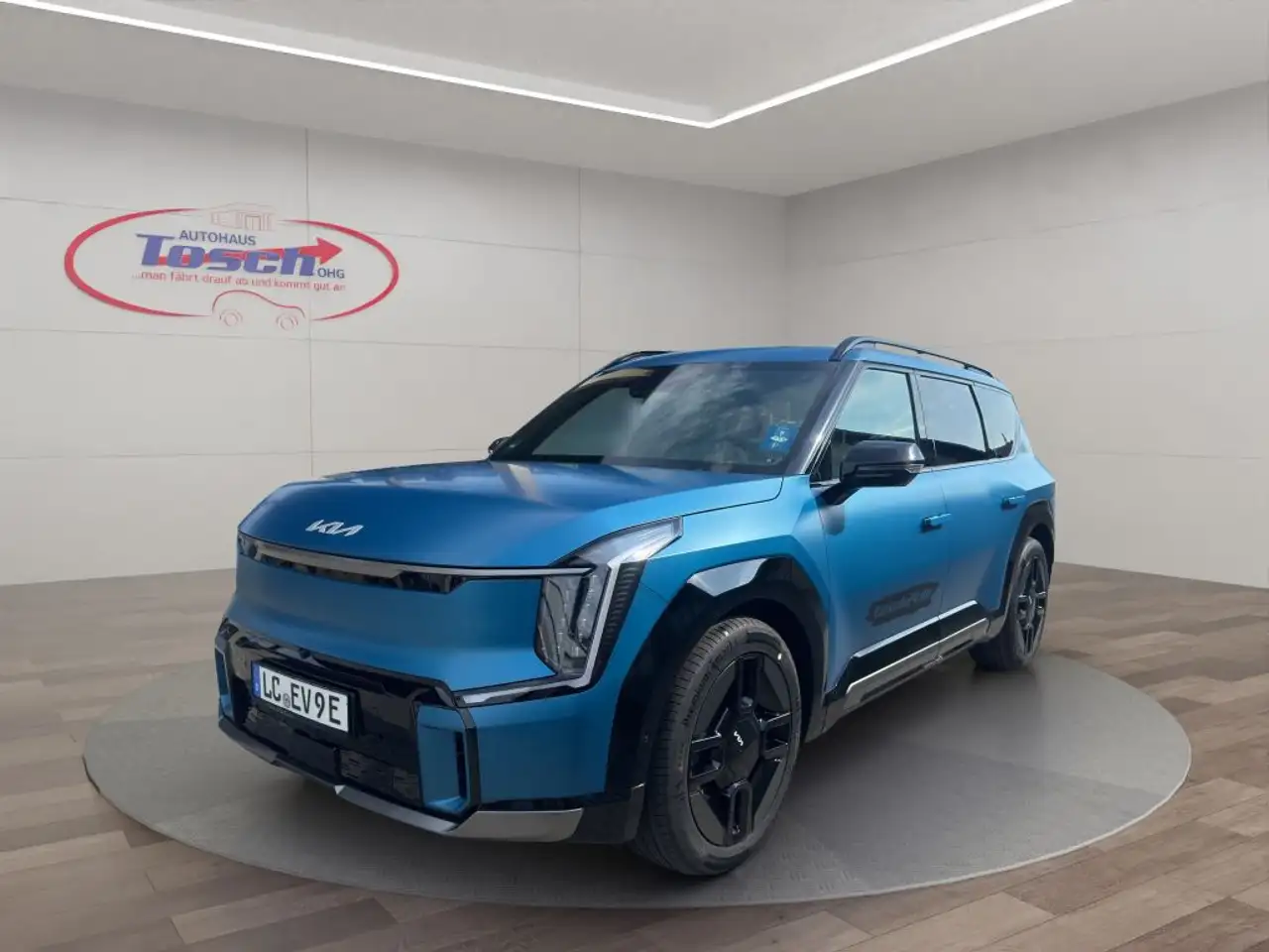 EV999,8-kWh AWD GT-line