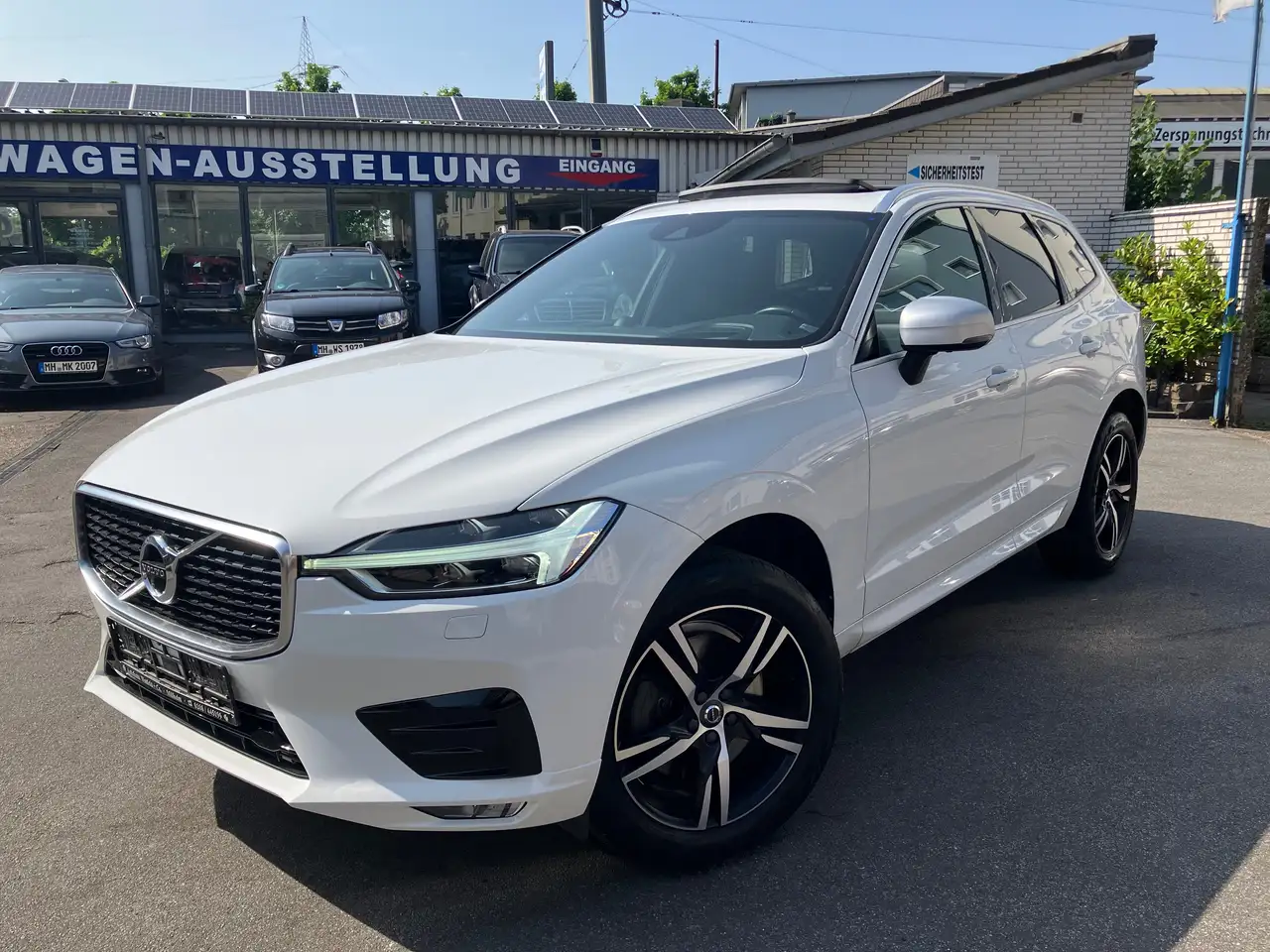 XC60D5 AWD Geartronic R Design,360°,Vollausstattung