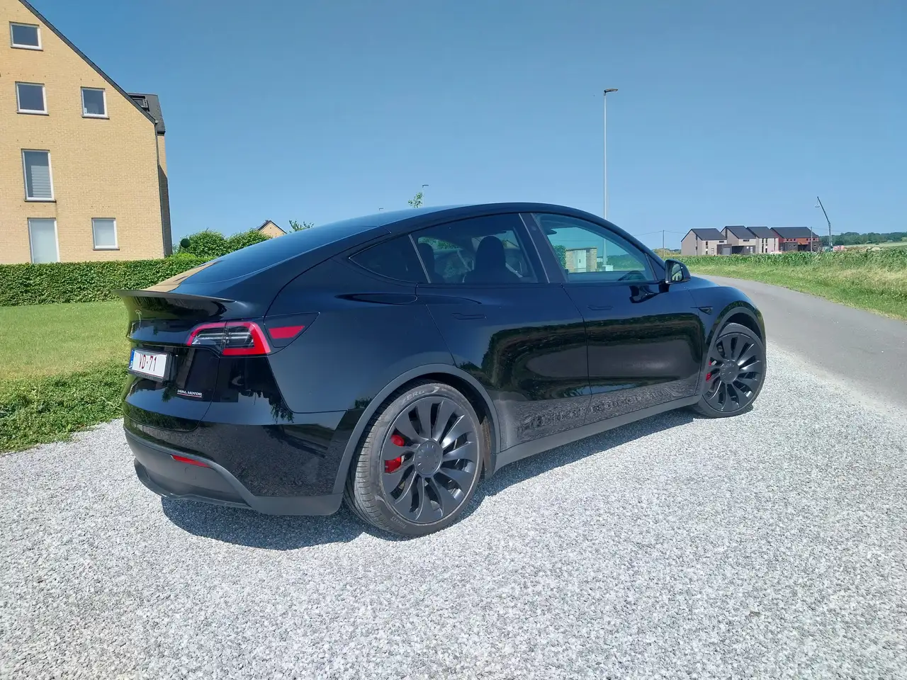 Model YPerformance, Transmission intégrale Dual Motor