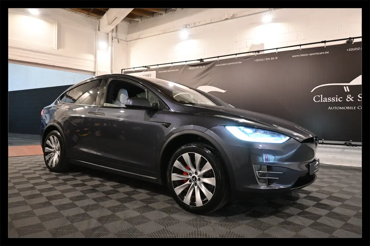 Model XModel X Ludicrous Performance Dual / 7 SEATS !!