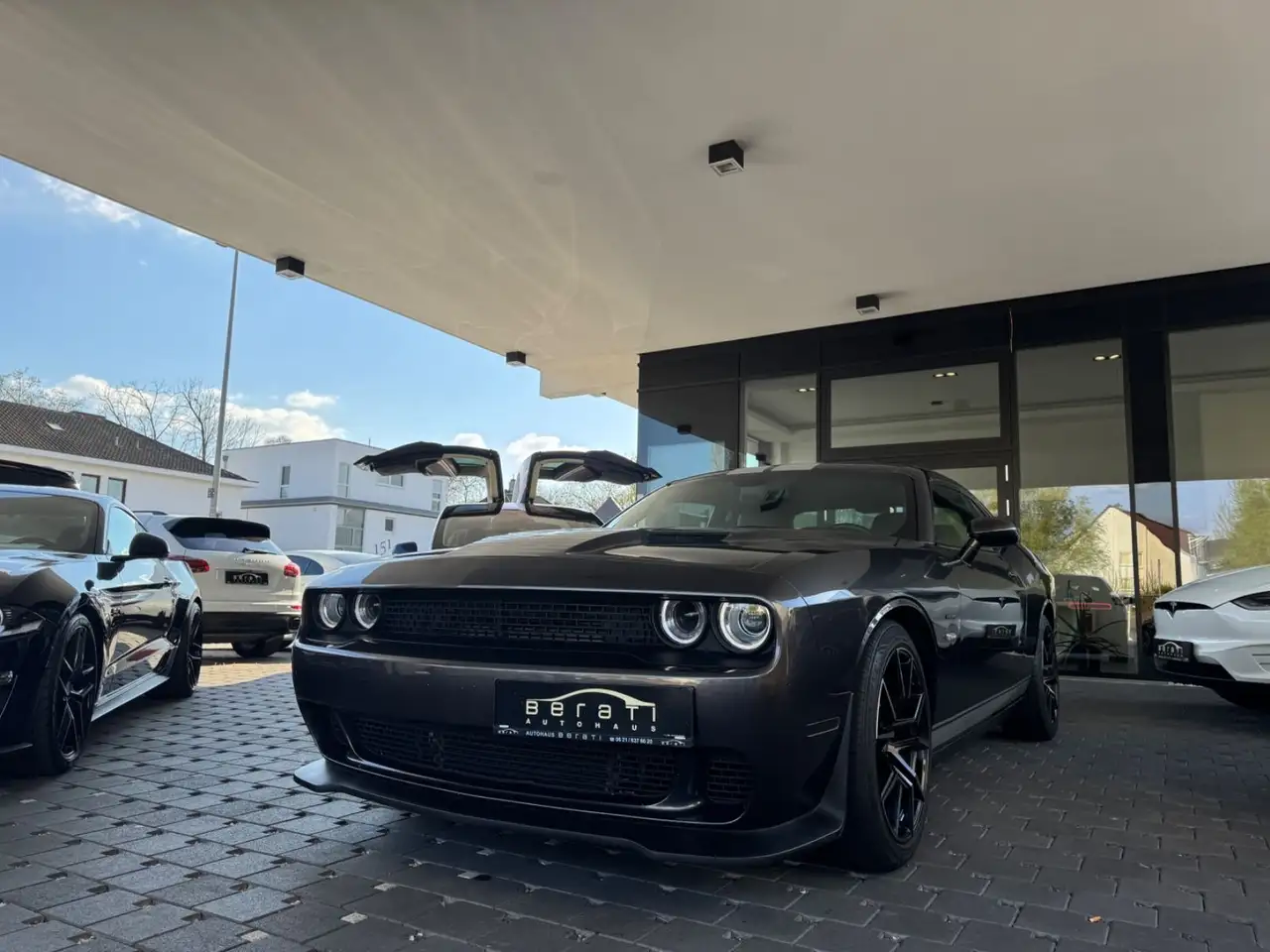 Challenger5.7  V8 HEMI 381PS/Schalter/Neue Insp