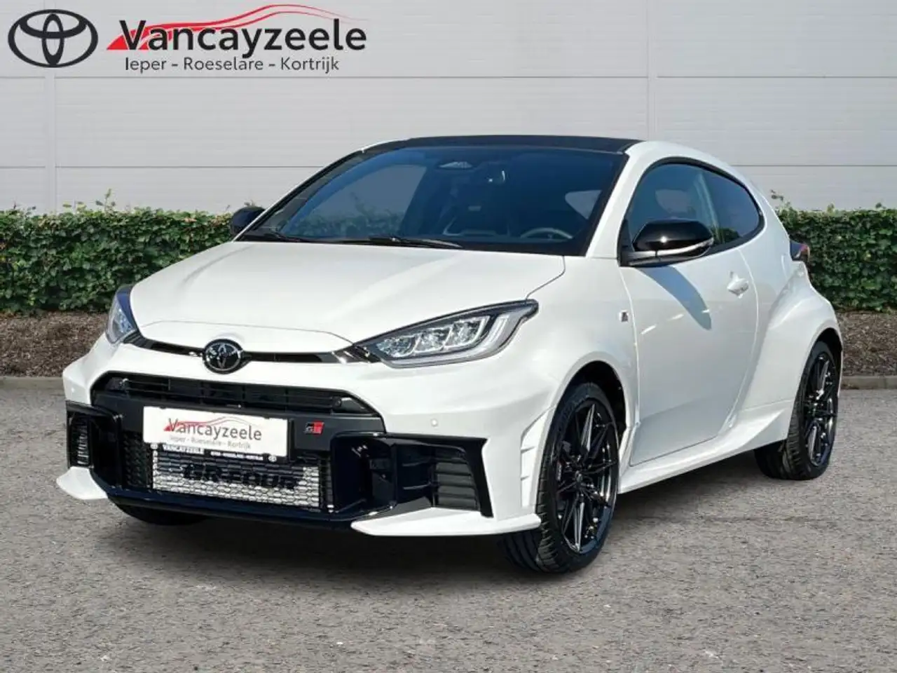 YarisGR 1.6i  MT+premiumpack+forged