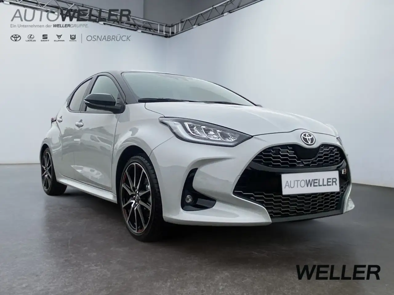 YarisHybrid 1.5 GR SPORT *Leder*LED*ACC*Keyless*