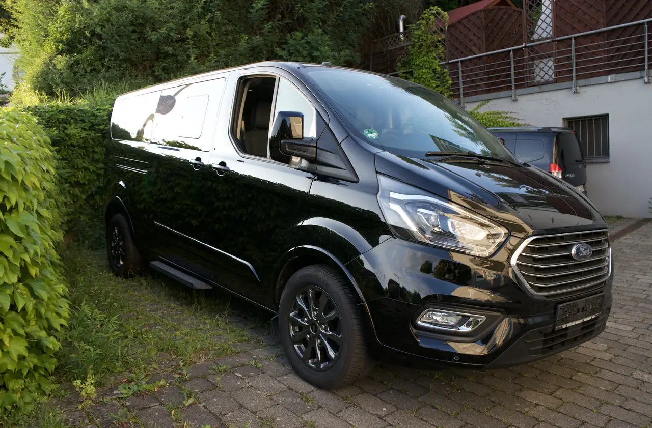 Tourneo Custom310 L2H1 VA Autm. Titanium