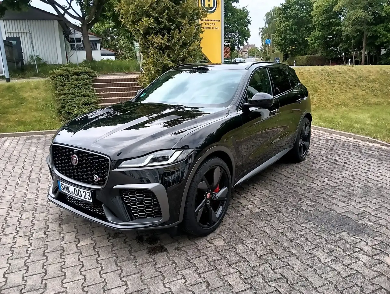 F-PaceF-PACE SVR AWD Jaguar Approved 09.2026