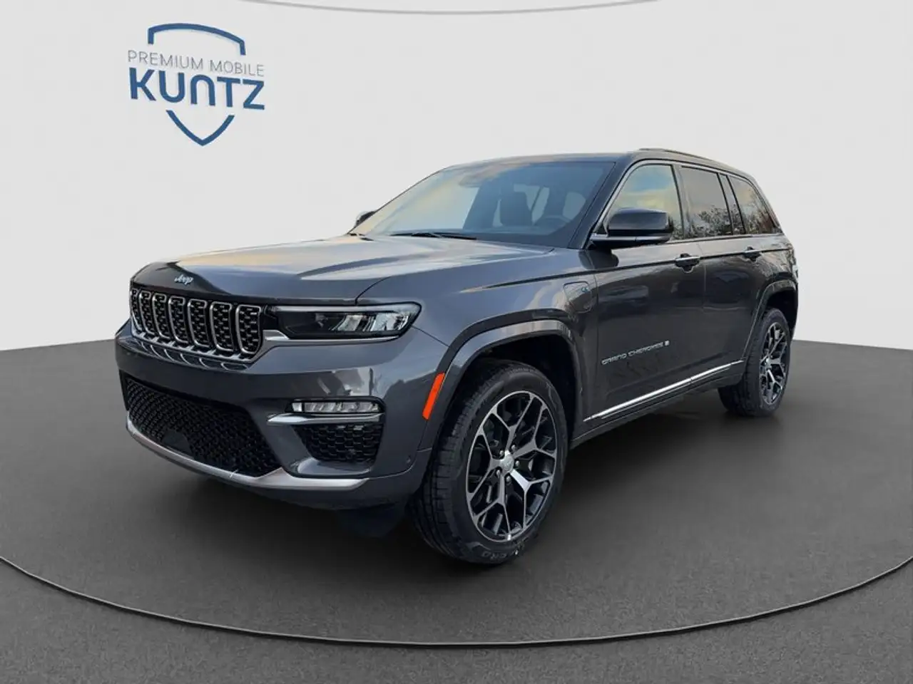 Grand CherokeeSummit Reserve Plug-In-Hybrid 4xe