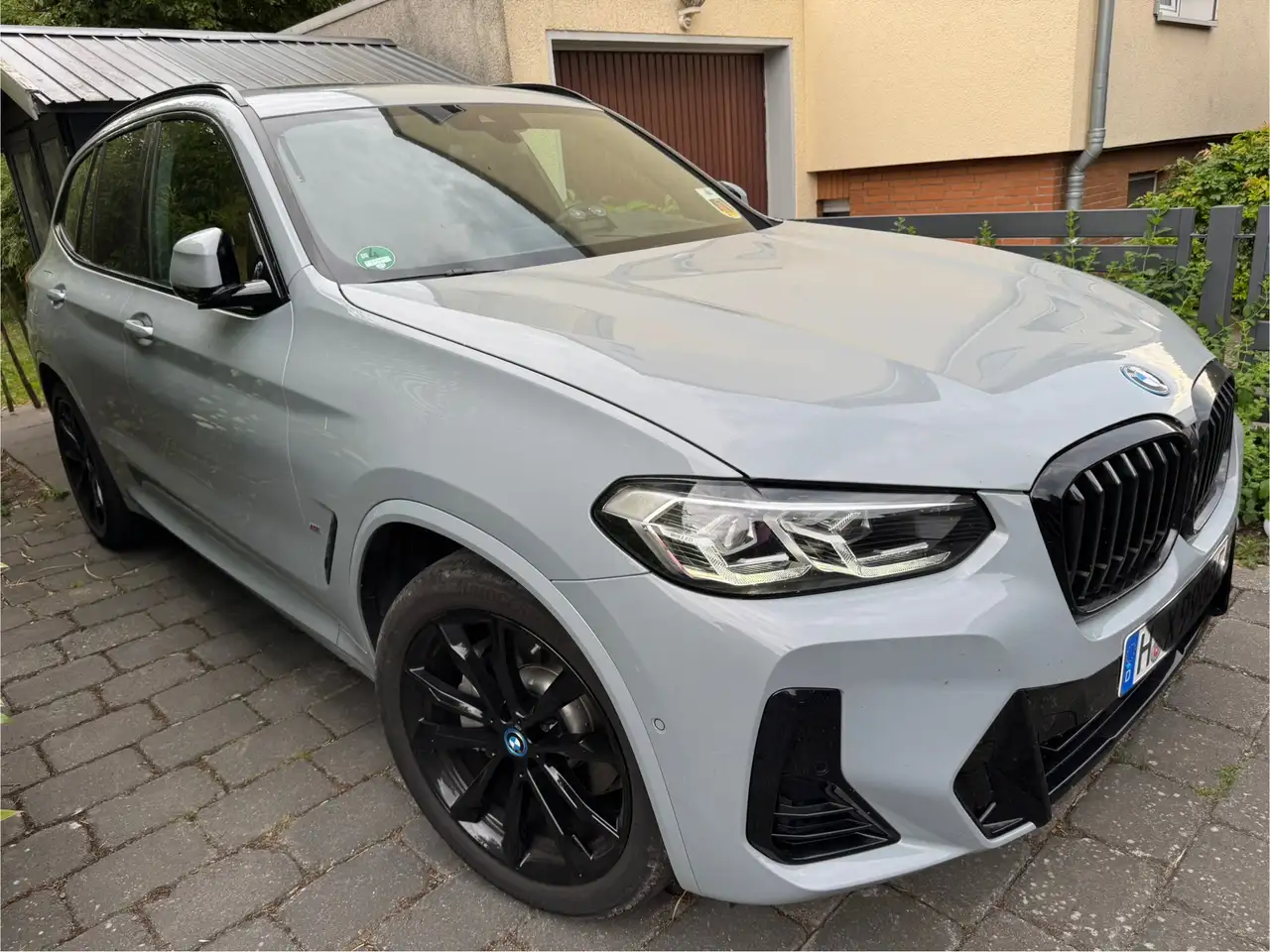 X3 MxDrive30e Aut. Sport, Grau met.