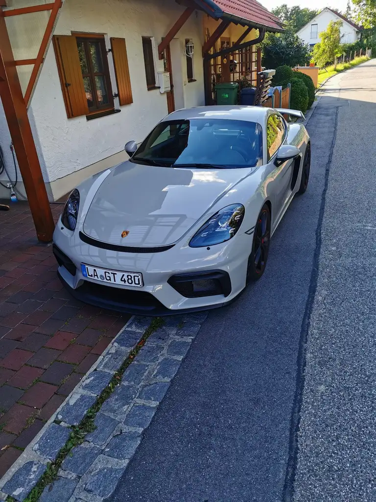 CaymanGT4